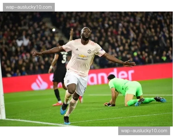 海港边路囤积过多导致失衡 穆帅战术偏好致中路防守空虚